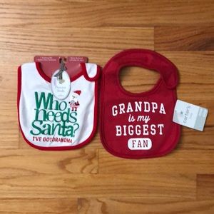 Cute Carter’s bibs! NWT!